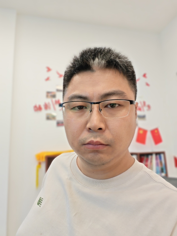 苦海寻舟的第一张照片--临沂相亲服务中心
