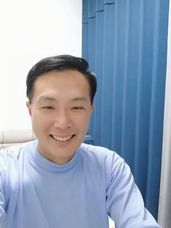 枫叶的第三张照片--临沂相亲服务中心