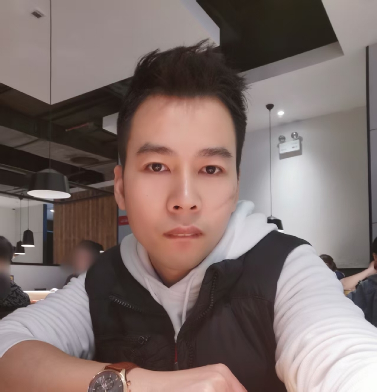 思明的第一张照片--临沂相亲服务中心