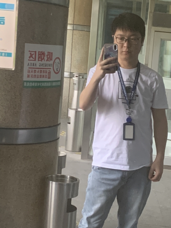 潜伏的第一张照片--临沂相亲服务中心