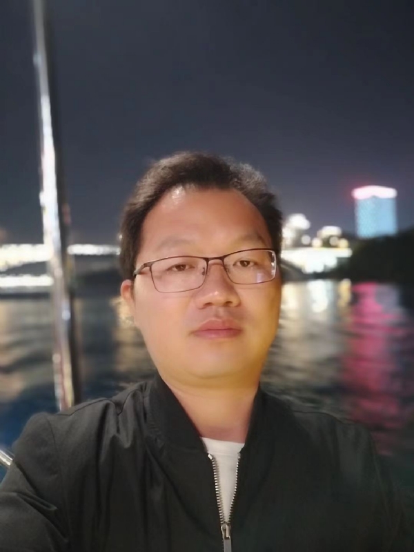 祝你平安的第一张照片--临沂相亲服务中心