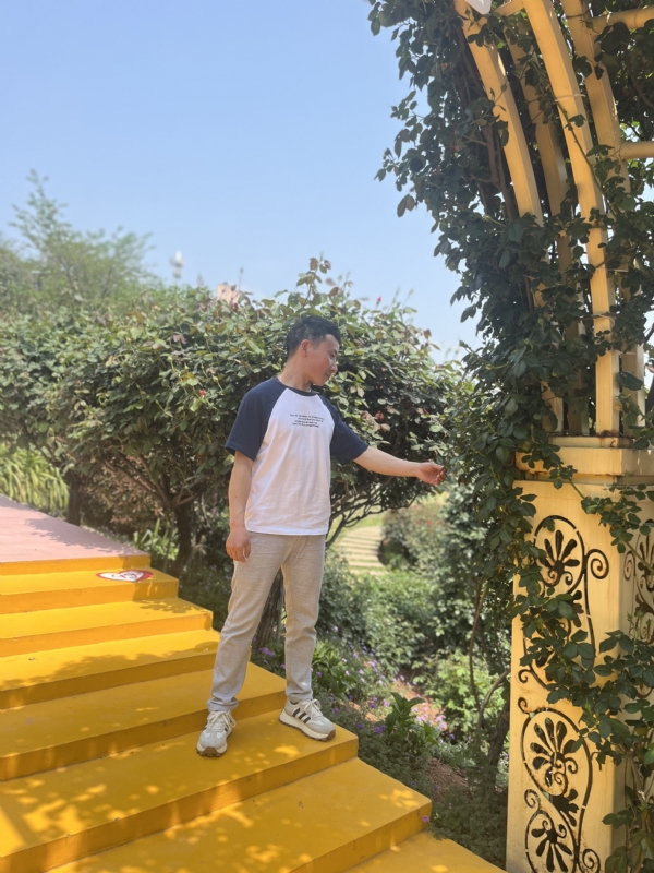 罗湘的第一张照片--临沂相亲服务中心