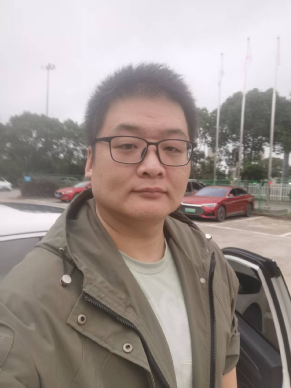 Russell的第一张照片--临沂相亲服务中心