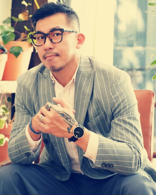 晚风渡半舟的第一张照片--临沂相亲服务中心