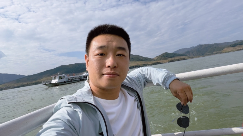 烟花易笑的第四张照片--临沂相亲服务中心