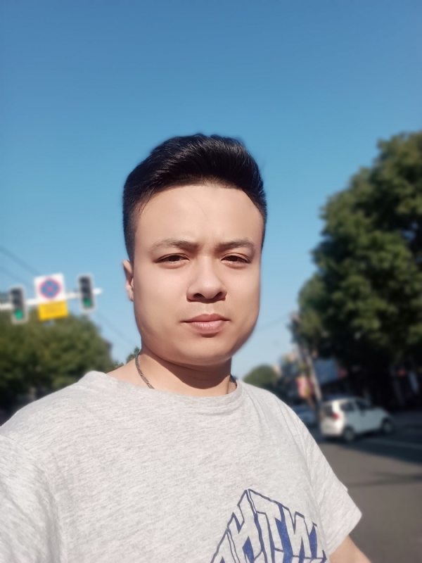 简简单单的第一张照片--临沂相亲服务中心