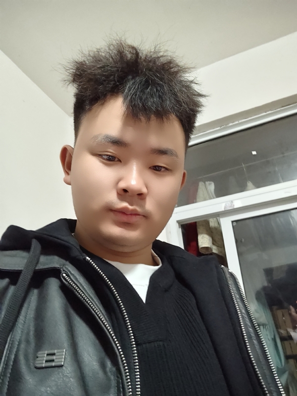 阿龙找对象的第一张照片--临沂相亲服务中心