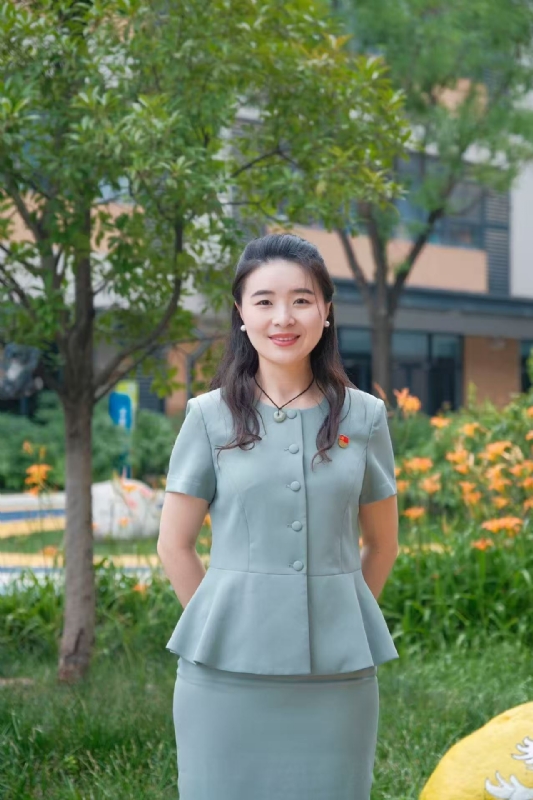 弯弯的第一张照片--临沂相亲服务中心