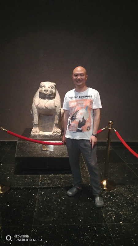 半似如来半似仙的第一张照片--临沂相亲服务中心